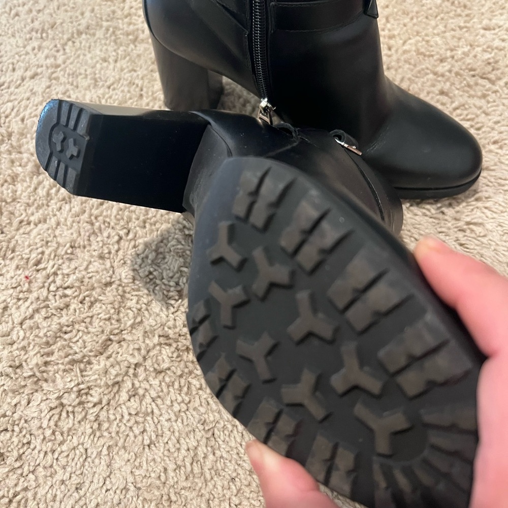 Boot - Picture 3 of 3